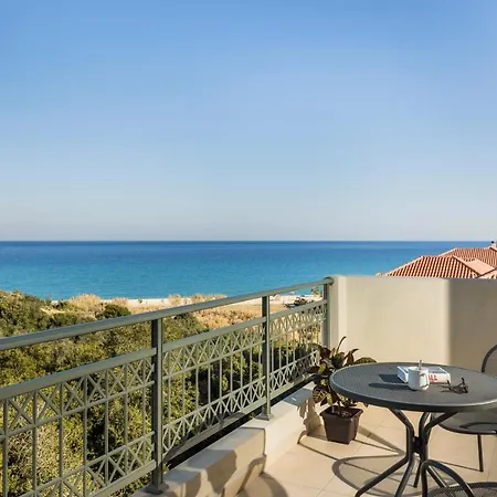 Отель Crystal Palace - Luce *