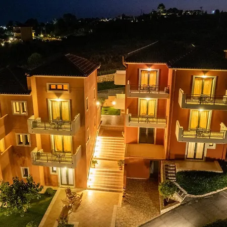 Отель Crystal Palace - Luce *