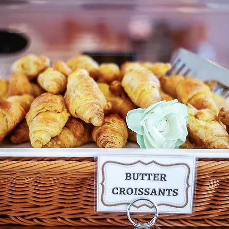 Отель Crystal Palace - Luce